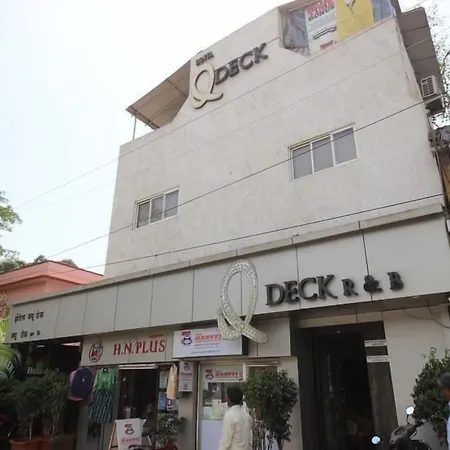 Hotel Q Deck-3