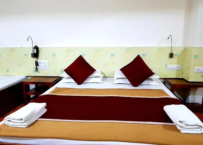 Hotel Shubham Vile Parle Mumbai